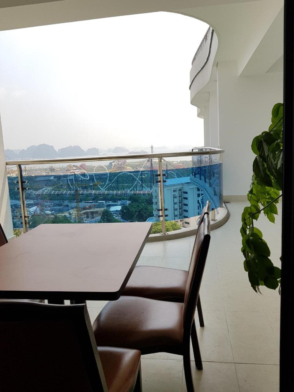 Relax Ha Long Hotel エクステリア 写真