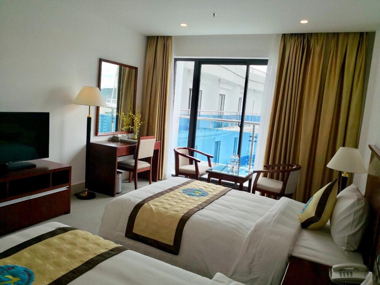 Relax Ha Long Hotel エクステリア 写真